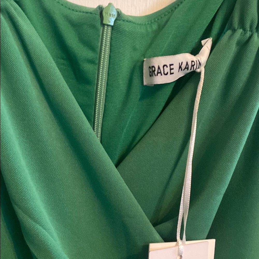 Elegant Green Sleeveless Dress